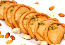मावा गुजिया बनाने की आसान विधि! Mava gujiya recipe Step By Step Photo in hindi हिंदी रेसिपी (सबसे आसान तरीके) Recipes In Hindi(Step by Step Guide to Cook Indian Food in Hindi) Step 25
